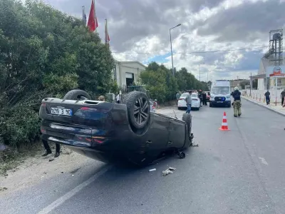 Silivri'de Fabrikadan Çıkan Kamyona Çarpmamak İçin Manevra Yapan Otomobil Takla Attı: O Anlar Kamerada