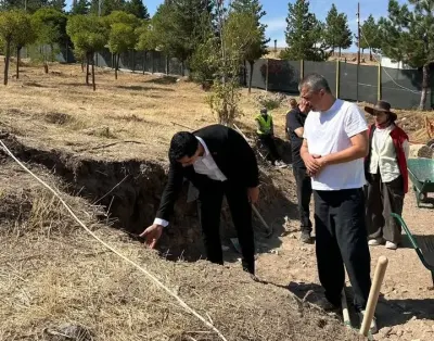 Kemah'taki Tarihi Sultan Melik Türbesi'nde Restorasyon İncelemesi