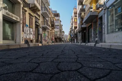 İzmir'in Gözdesi İkinci Kordon'da Yenileme Çalışmaları Tamamlandı