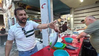 Tavşanlı Balık Pazarı’nda Sezon Hareketi: Taze Balıklar Tezgahları Süsledi