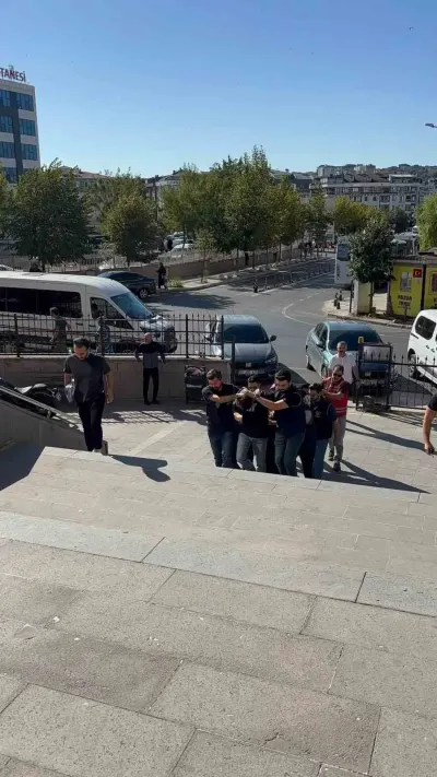Tekirdağ'da Mesaj Tartışması Kanlı Bitti: Ağabey Pompalı Tüfekle Vurdu