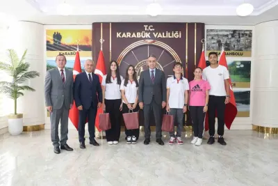 Karabük Valisi Oktay Çağatay'dan Türkiye Derecesi Alan Başarı Sporculara Ödül