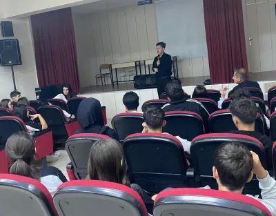 Eskişehir'de Mesleki Eğitime Adım Atan Öğrenciler Sektör Temsilcileriyle Buluştu
