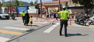 Silifke'de Okul Önlerinde Trafik Güvenliği Denetimleri Sıklaştırıldı