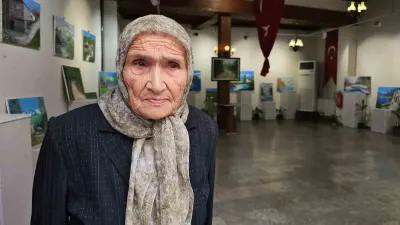 81 Yaşındaki Şahinde Ermiş 20 Yıl Sonra İkinci Kişisel Resmini Sergiledi