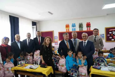 Çolakoğlu Metalurji'den Dilovası'nda Geleneksel Eğitim Desteği: 1000 Öğrenciye Kırtasiye Yardımı