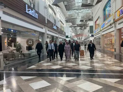 Gambiya First Lady'si Fatoumatta Bah-Barrow Kayseri KUMSmall AVM'de Alışveriş Yaptı