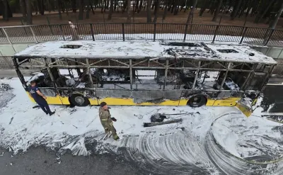 Bakırköy E-5 Karayolunda İETT Otobüsü Alev Topuna Döndü