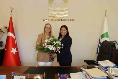 AK Parti'ye Geçen Foça Belediye Başkanı Saniye Bora Fıçı'ya Ankara'dan Destek Ziyareti