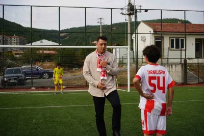 Mesut Özil'den Gençlere Büyük Müjde: Yeni Futbol Akademisi Geliyor