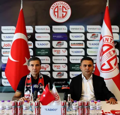 Antalyaspor’un Yeni Teknik Direktörü Osman Özköylü Oldu: Hedef Süper Lig