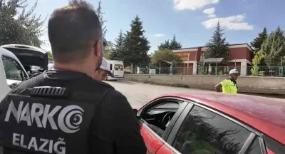 Elazığ'da Okul Çevrelerinde Narko Alan Uygulaması: Ehliyetsiz Sürücüye Rekor Ceza
