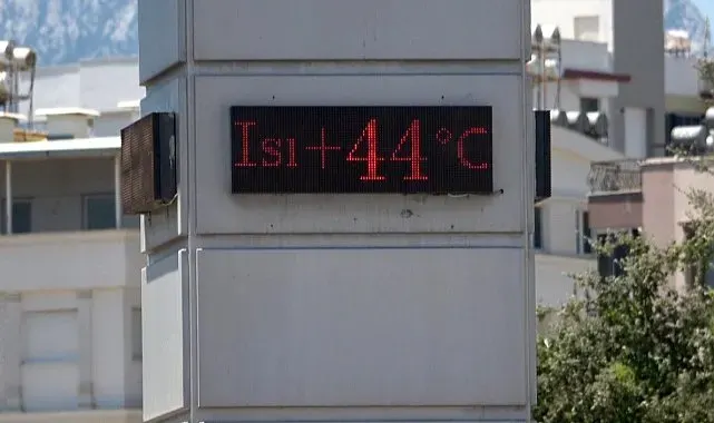 Antalya'da termometreler 44 dereceyi gördü