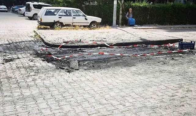 Pompalı tüfekle dehşet saçan şahıs sevgilisi olduğu iddia edilen kadının hem dükkanını hem aracını yaktı