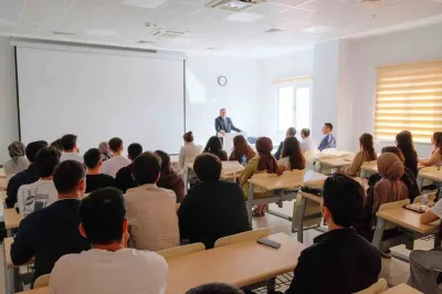BŞEÜ Diş Hekimliği Fakültesi'nde Heyecan Dolu İlk Ders Heyecanı