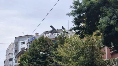 Eskişehir'de Giyim Mağazasının Çatısında Çıkan Yangın Korkuttu