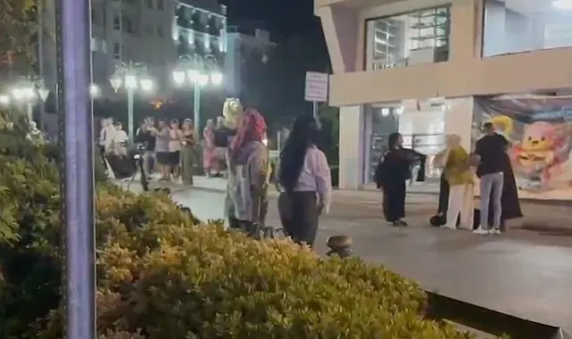Eskişehir'de iki kadın grup arasında cadde ortasında kavga