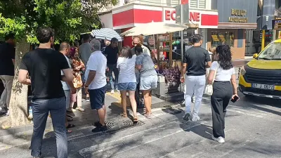 Antalya'da Şoke Eden Kaza: Yayaya Yol Veren Araçların Arasından Çıktı, Çarpıp Kaçtı