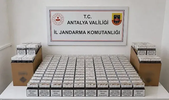 Antalya'da kaçak tütün operasyonu: 10 bin doldurulmuş makaron ele geçirildi