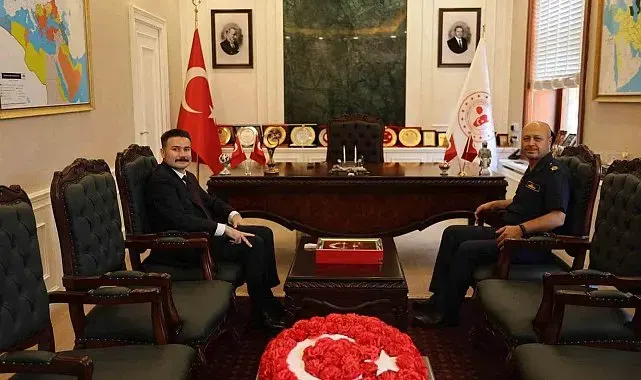 Boğaz ve Garnizon Komutanı Biçen ile Kaymakam Acar'dan Gökçeada değerlendirmesi