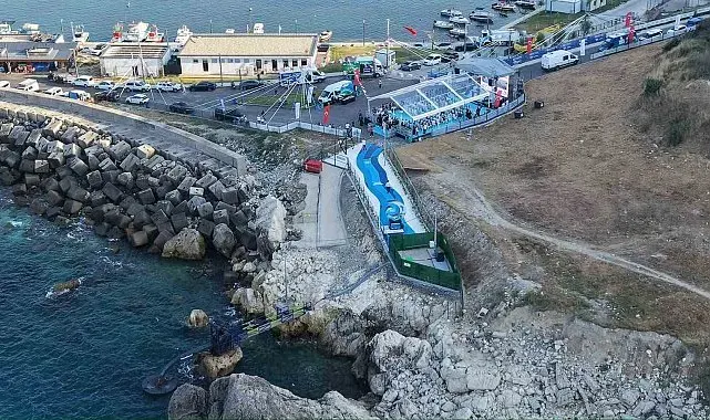 Karadeniz'in hırçın dalgaları Arnavutköy'de enerjiye dönüştü