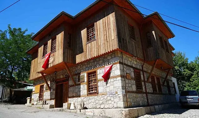 "Orda Bir Köy Var Uzakta" şiirinin ilham kaynağı Apçağa ziyaretçilerini ağırlıyor