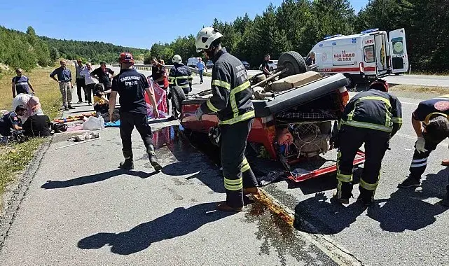 Kastamonu'da Tofaş marka otomobil takla attı: 3 yaralı