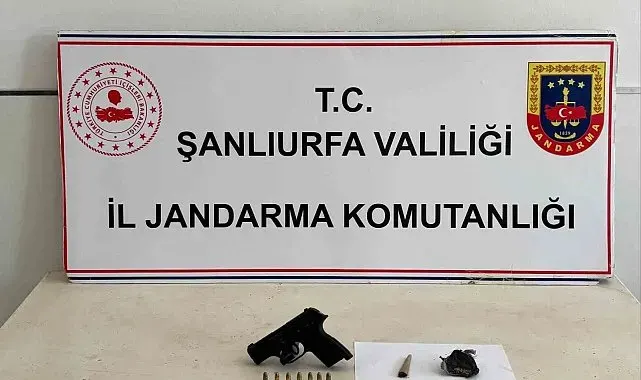 Şüpheli şahısların üzerindn uyuşturucu ve silah çıktı