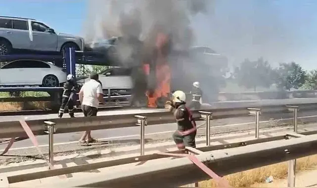 Otomobil yüklü tır alev alarak patladı