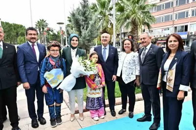 Bakan Göktaş Denizli Valiliğini Ziyaret Etti: Sosyal Hizmetler Masaya Yatırıldı