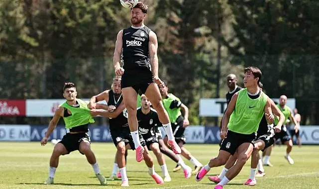 Beşiktaş, Midtjylland maçı hazırlıklarını sürdürdü