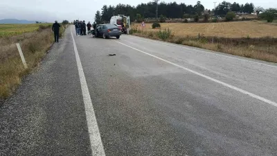 Kastamonu Daday'da Korkunç Kaza: İki Otomobil Kafa Kafaya Çarpıştı, 5 Kişi Yaralandı
