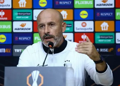 Vincenzo Italiano: Hedefimiz UEFA Avrupa Ligi'nde ilk 8'den çıkmak