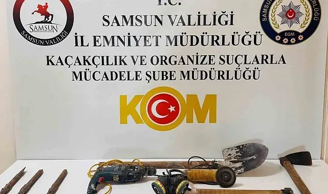 Halı altındaki gizli geçit kaçak kazıyı ortaya çıkardı