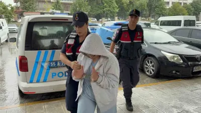 Samsun'da Jandarma Kontrolünde Yakalandı: 16 Suçtan Aranan Firari Kadın Cezaevine Gönderildi