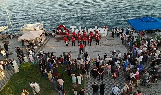 'Yaz konserleri' müzik coşkusunu ilçelere taşıyor