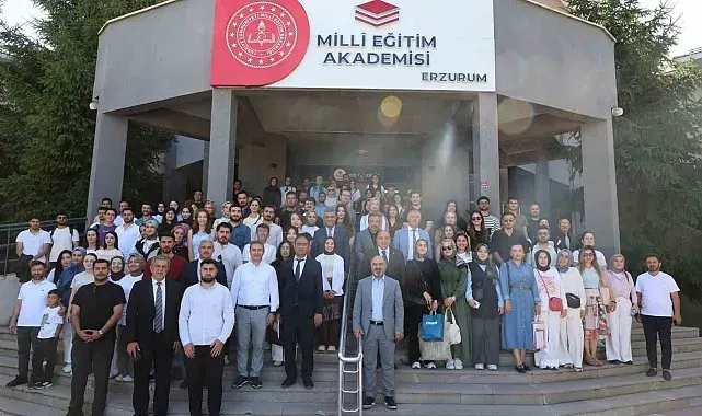 Geleceğin öğretmenleriyle buluştular