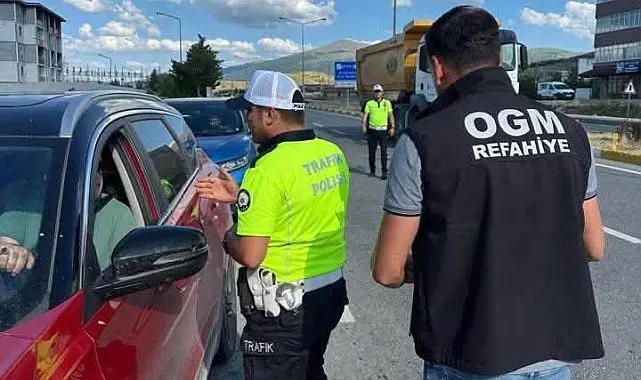 Erzincan'da 2 bin 200 sürücüye orman yangınlarına karşı bilgilendirme