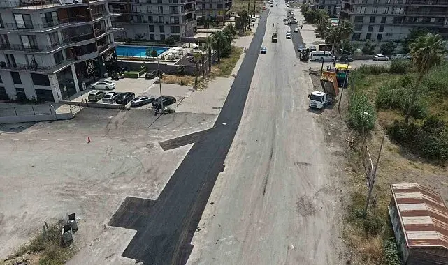 İskenderun Belediyesi, 27 ayda 111 kilometre yeni yolu hizmete açtı