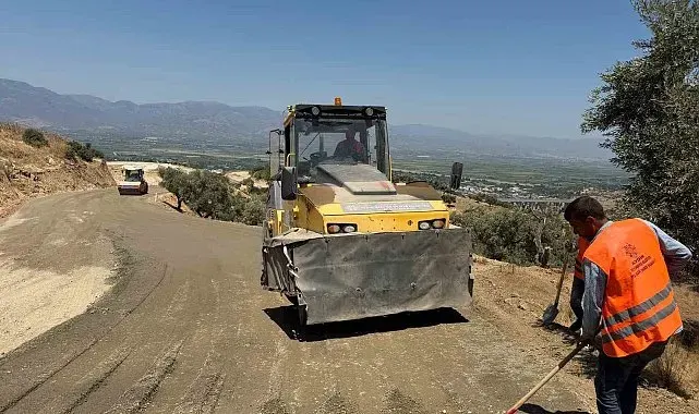 Aydın Büyükşehir 17 ilçede yol çalışmalarını sürdürüyor