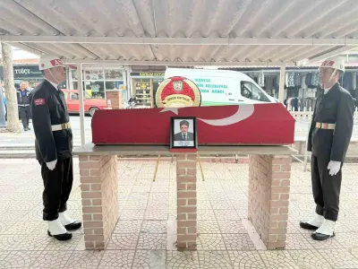 Kıbrıs Gazisi Hasan Yıldız Manisa'da Askeri Törenle Son Yolculuğuna Uğurlandı