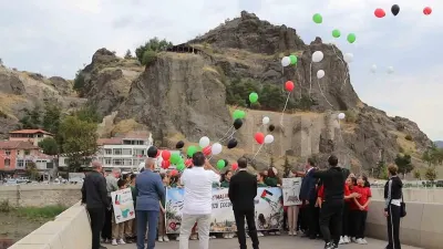 Çorum'da Gazzeli Çocuklar İçin Gökyüzüne Balon ve Uçurtma Bırakıldı
