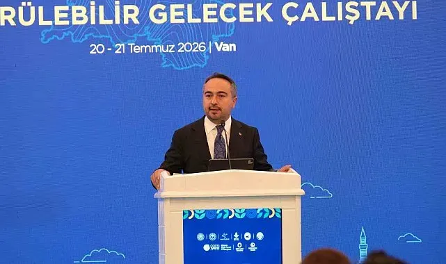 Bakan Yardımcısı Burak Demiralp: "Van Gölü'nde yılların biriktirdiği kirlilik yüküne neşter vurduk"