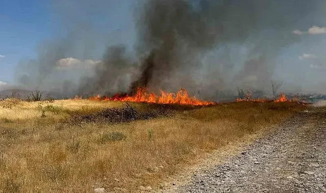 Kulu'da anız yangını