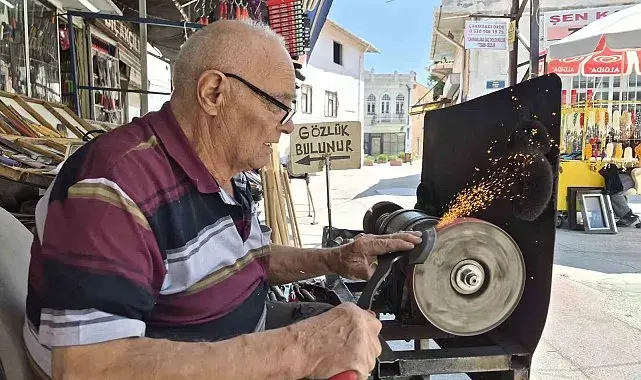 Yarım asırlık dükkanın büyük derdi: "Elimizden her iş geliyor, ama çırak gelmiyor!"