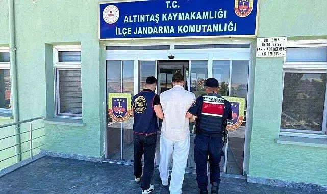 Kütahya'da 10 yıl hapis cezasıyla aranan hükümlü yakalandı