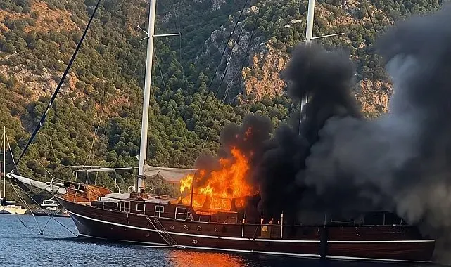 Göcek'te tekne yangını