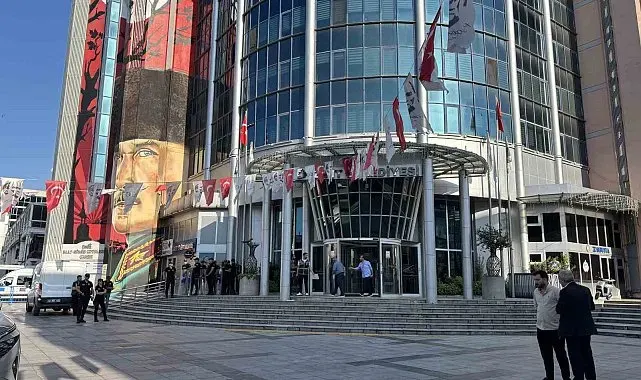 İzmit Belediyesi operasyonunun detayları belli oldu