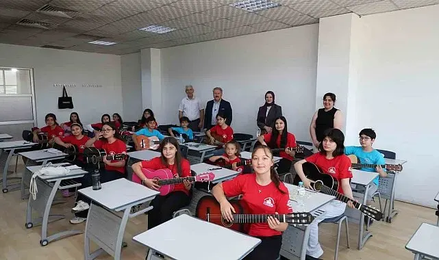 Melikgazi'de 7 bini aşkın kursiyerle yaz dolu dolu geçiyor