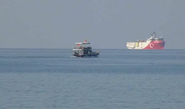 Oruç Reis Sismik Araştırma Gemisi Mersin Taşucu açıklarına demirledi